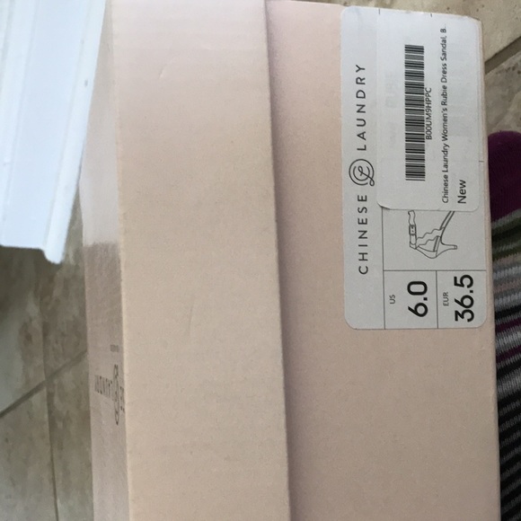 Chinese Laundry Rubie Dress Sandals size 6 - Picture 4 of 4